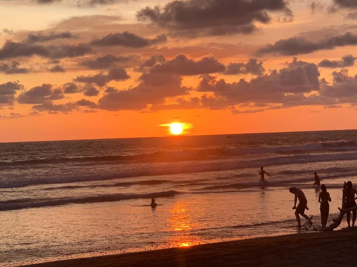 מלון קפוס Miguel Surf Camp מראה חיצוני תמונה