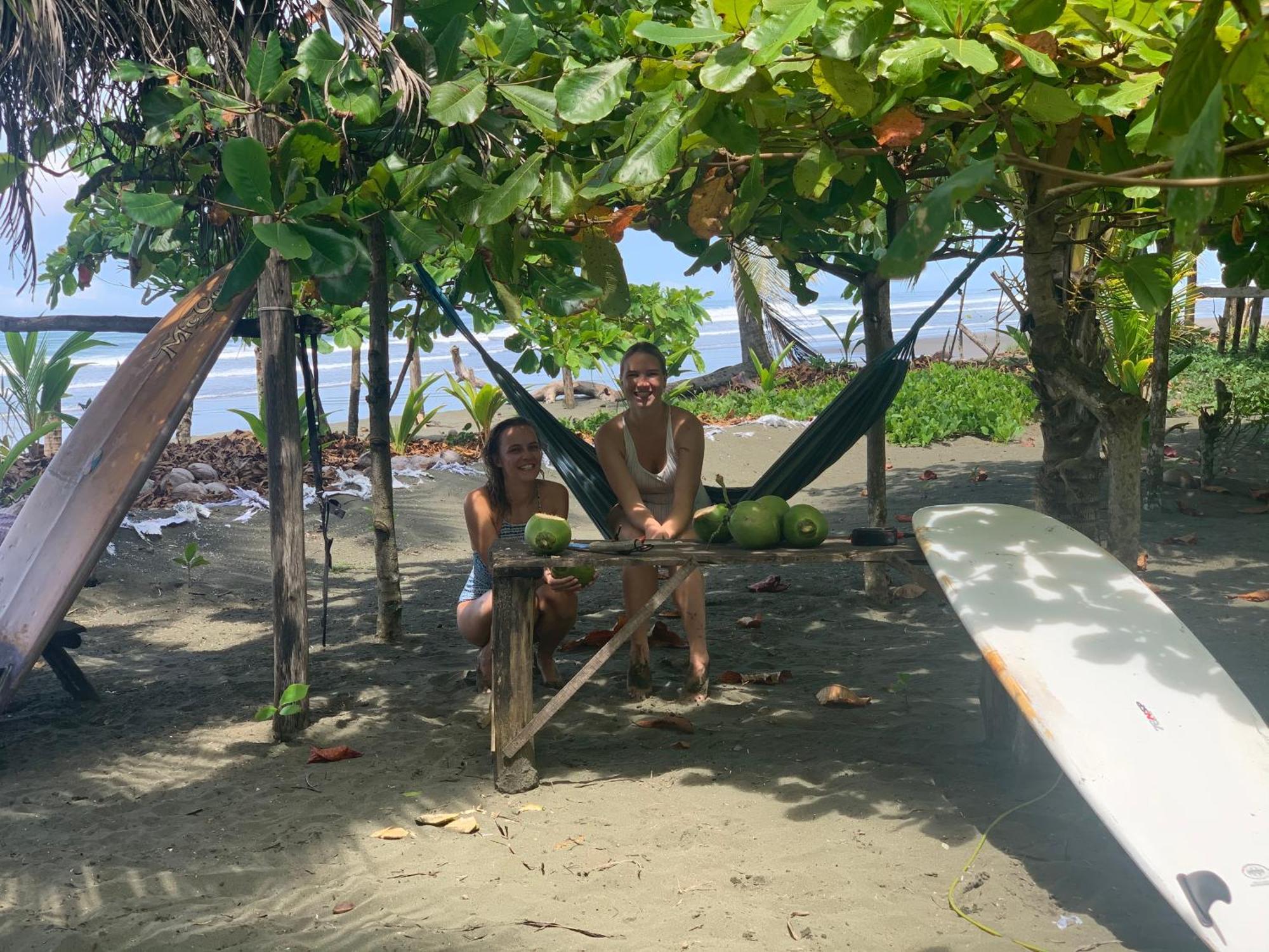 מלון קפוס Miguel Surf Camp מראה חיצוני תמונה
