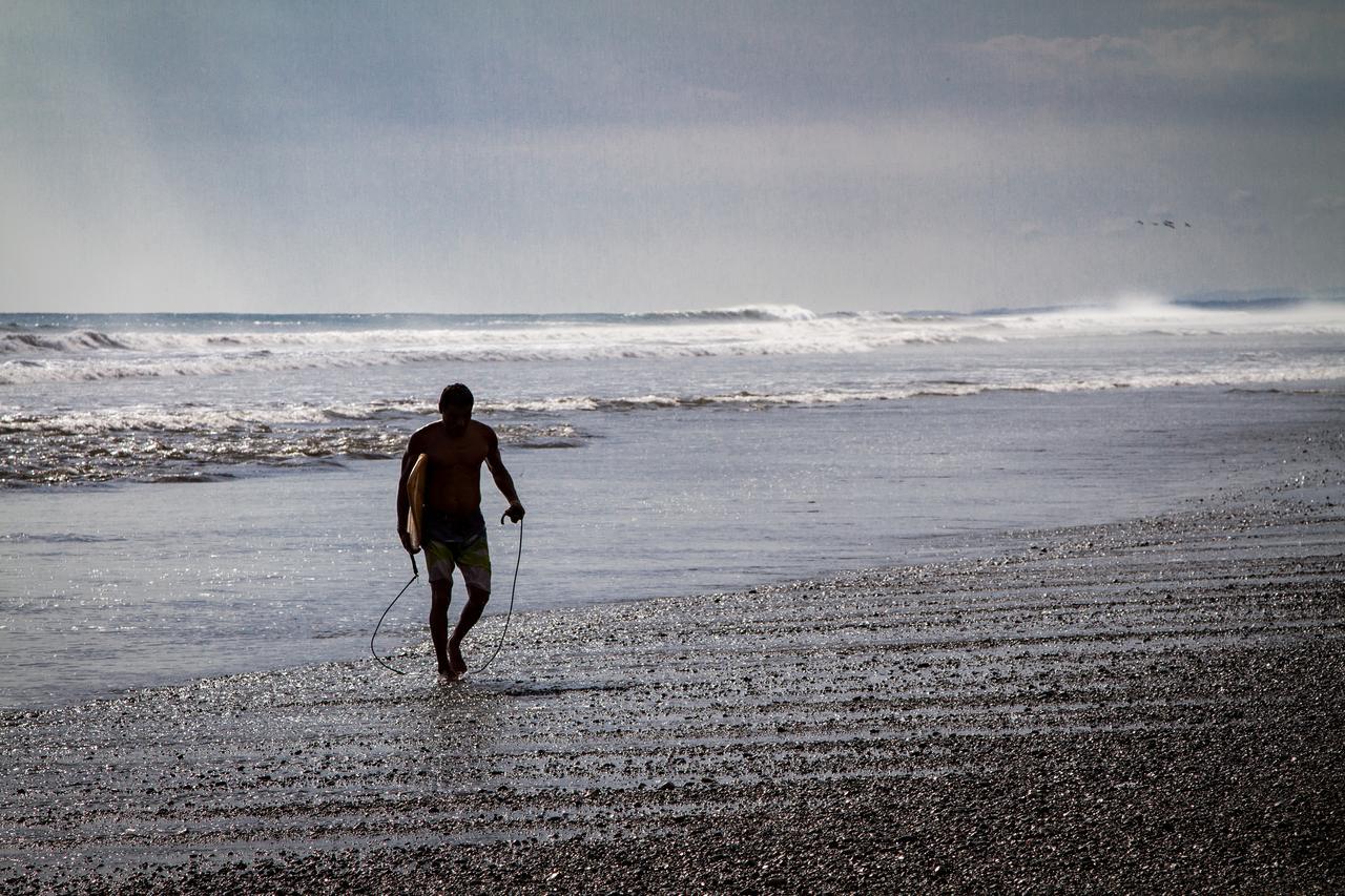 מלון קפוס Miguel Surf Camp מראה חיצוני תמונה